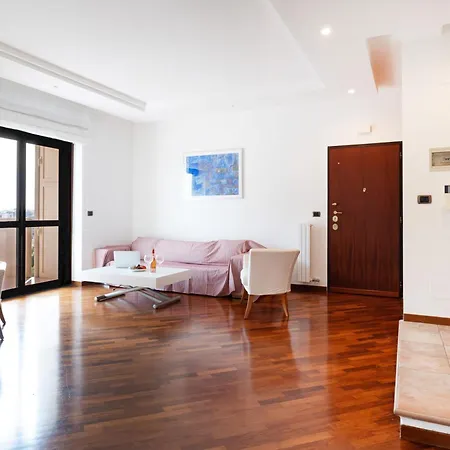Nicol House Luxury In By Barbarhouse Apartment *