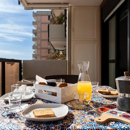 Nicol House Luxury In By Barbarhouse شقة