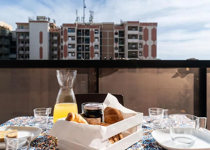 Nicol House Luxury In By Barbarhouse Daire